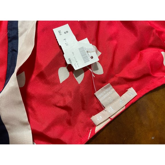 NWT Hype Red Short Sleeve Floral Print Top Size Small - Picture 5 of 7